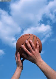 绝杀！詹姆斯将最后一攻送给队友，阴差阳错获得补篮绝杀机会